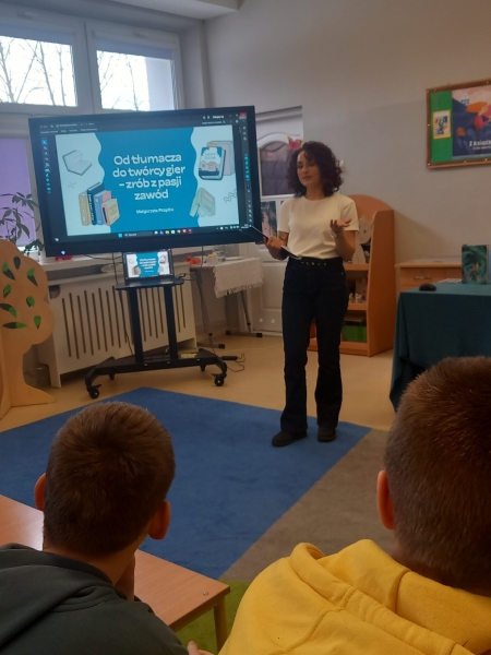 Opowieść pisana krokami i mruczeniem