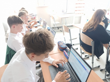 Nie zostajemy w tyle. Król w krok z technologią