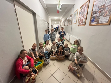Pusta klasa, plecak w domu 