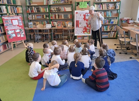 Ojczyzna się śmieje… rośnie, krwawi, boli